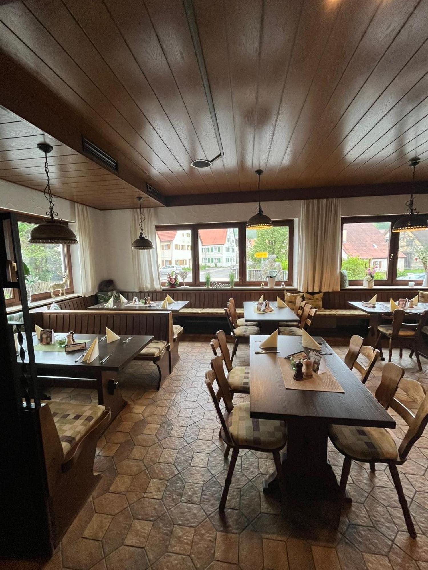 Hotel-Landpension Postwirt キルヒェンシッテンバッハ エクステリア 写真