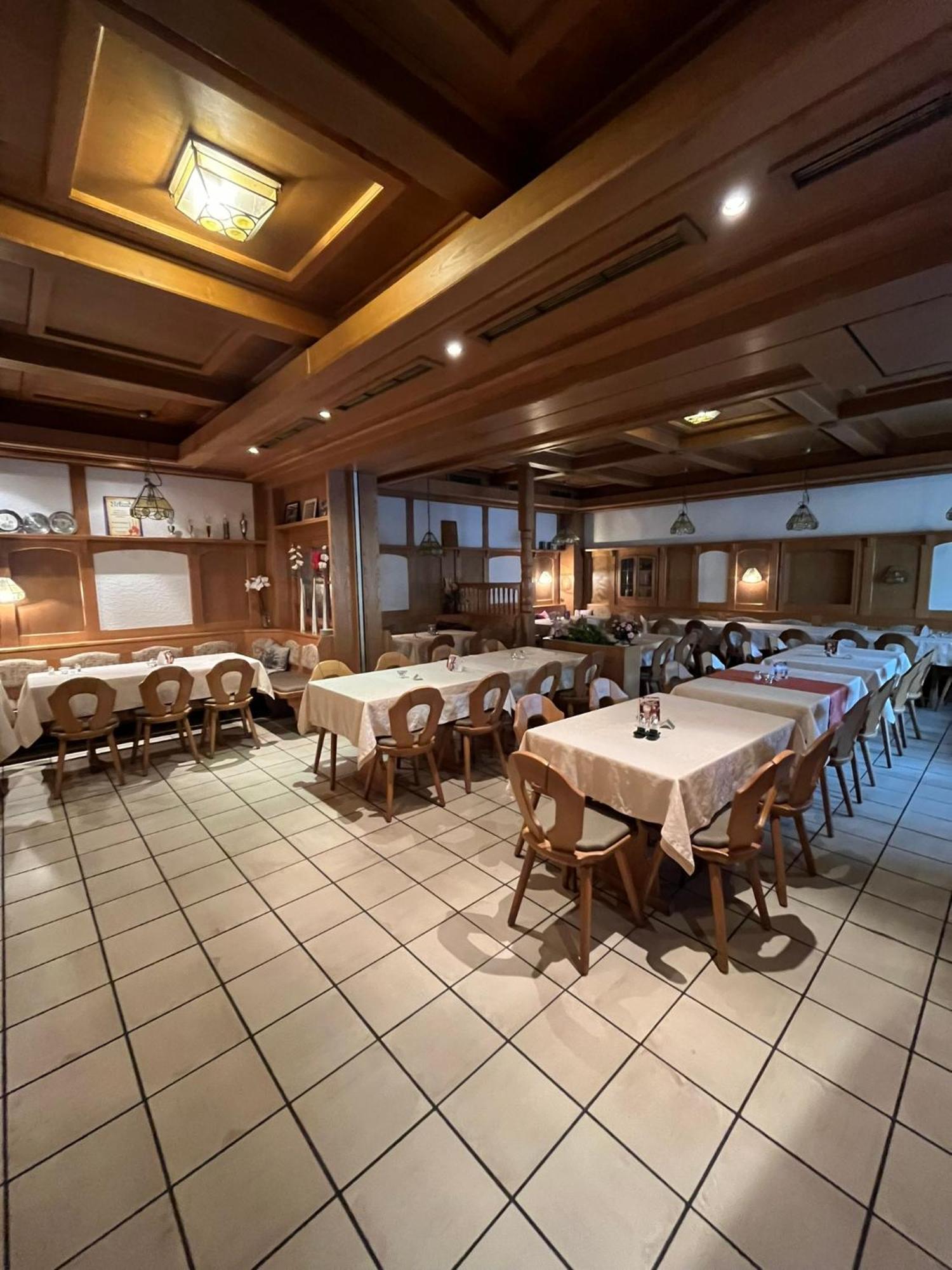 Hotel-Landpension Postwirt キルヒェンシッテンバッハ エクステリア 写真